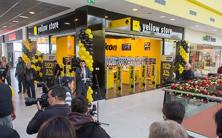 Nikon Yellow Store (2).jpg